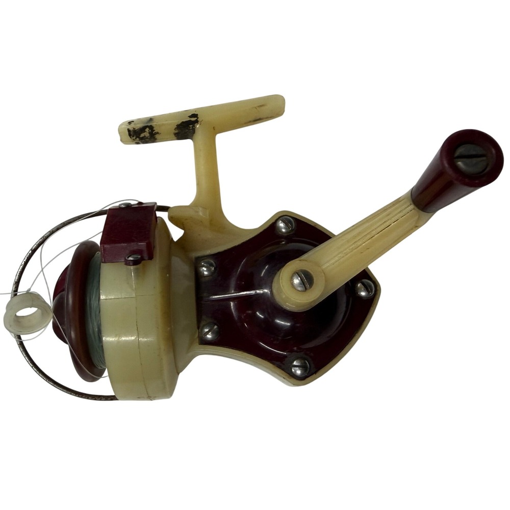 Vintage Waltco Ny-O-Lite Spinning Fishing Reel DuPont Nylon Maroon Cream USA